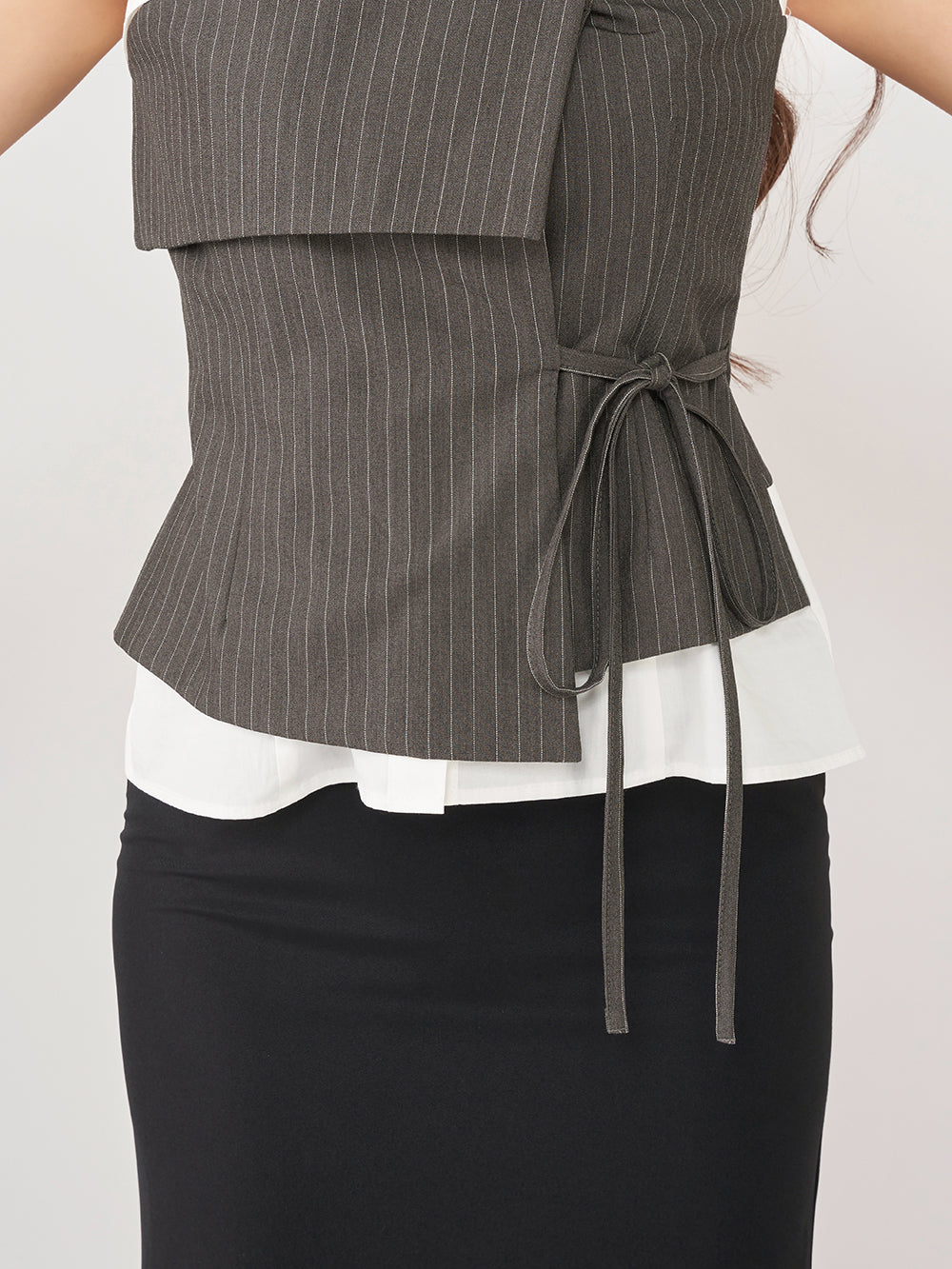 モデル：158cm（着用サイズ：FREE　着用カラー：GRY）