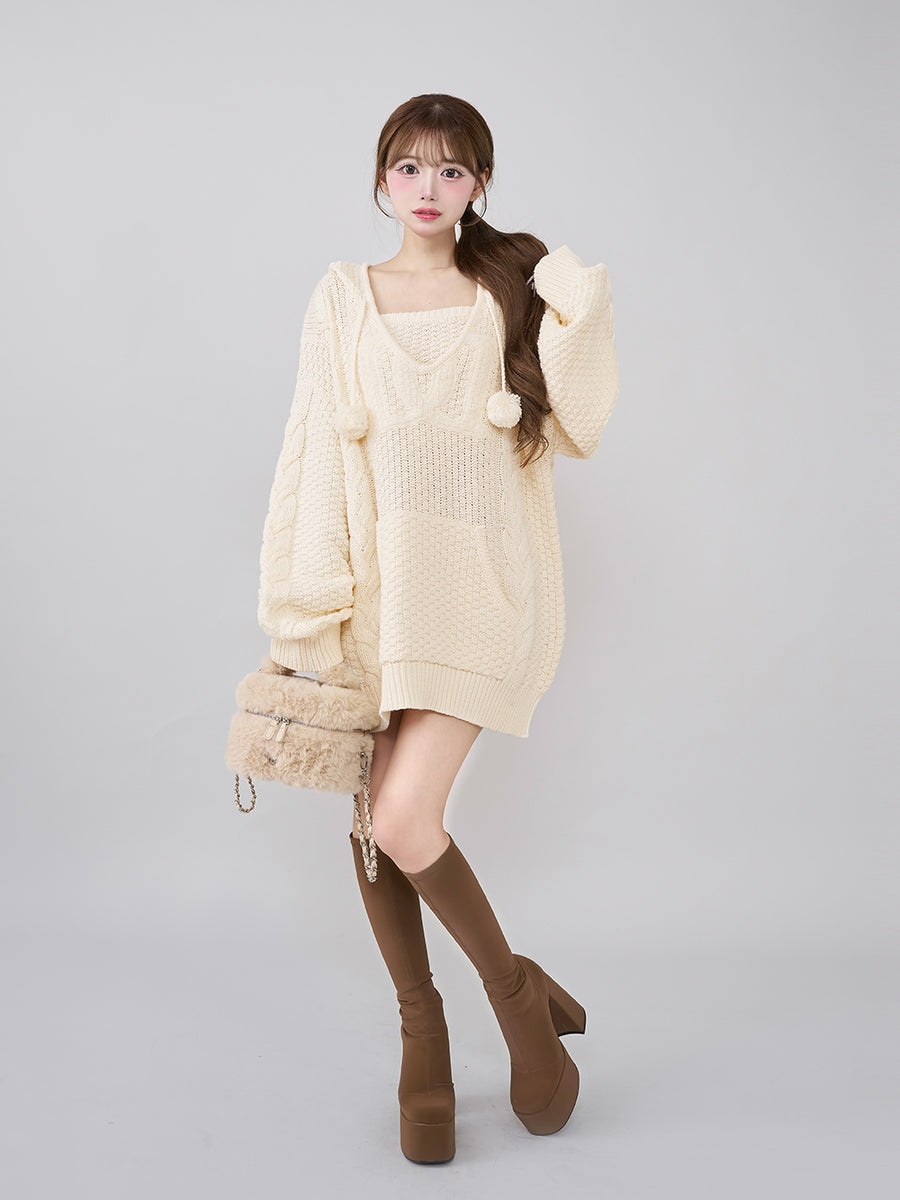 モデル：158cm（着用サイズ：FREE　着用カラー：IVO）