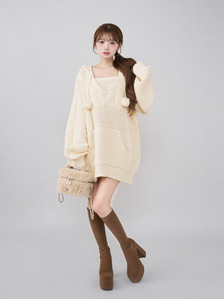モデル：158cm（着用サイズ：FREE　着用カラー：IVO）