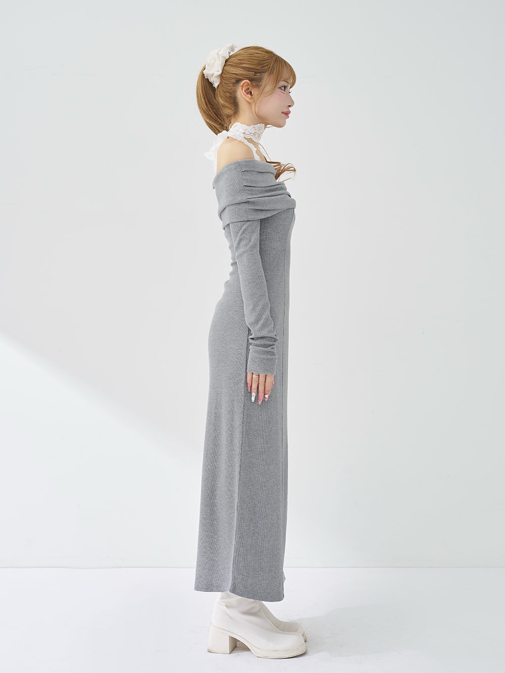 モデル：158cm（着用サイズ：FREE　着用カラー：GRY）