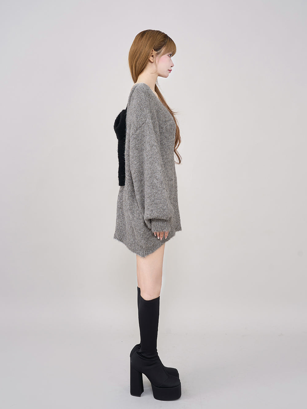 モデル：158cm（着用サイズ：FREE　着用カラー：GRY）