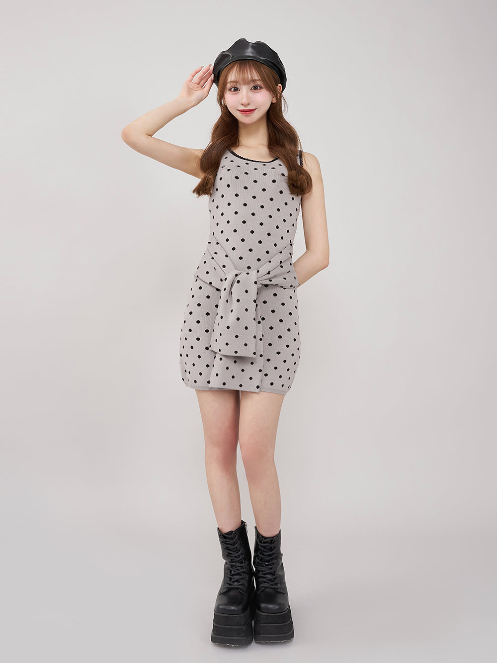 モデル：157cm（着用サイズ：FREE　着用カラー：GRY）