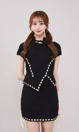 モデル：157cm（着用サイズ：FREE　着用カラー：BLK）