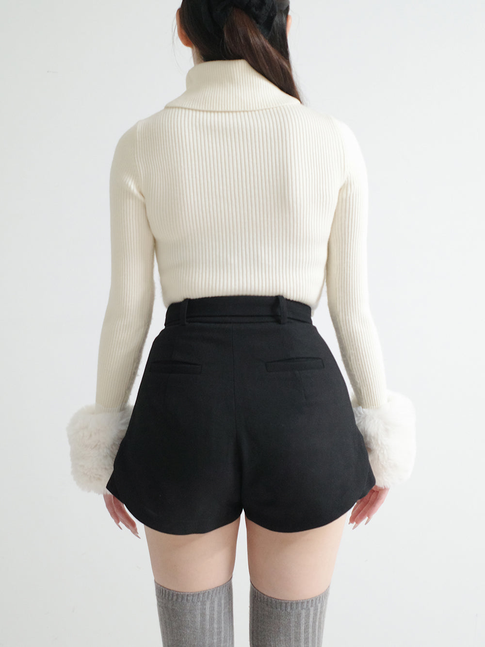 モデル：155cm（着用サイズ：S　着用カラー：BLK）