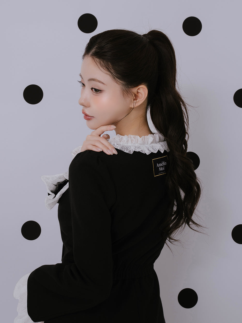 モデル：164cm（着用サイズ：FREE　着用カラー：BLK）