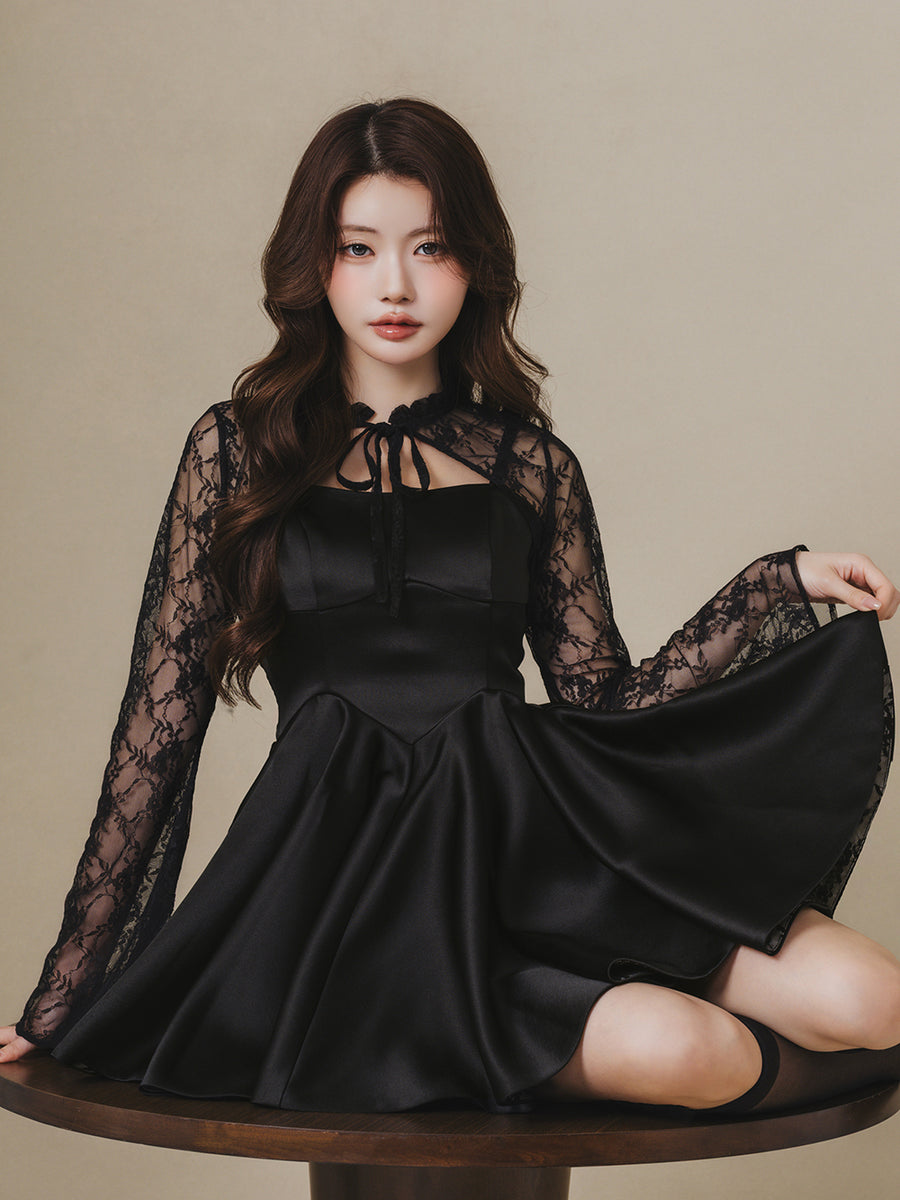 モデル：164cm（着用サイズ：FREE　着用カラー：BLK）