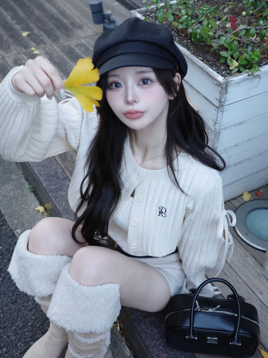 モデル：158cm（着用サイズ：FREE　着用カラー：IVO）