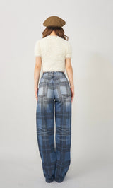 モデル：158cm（着用サイズ：S　着用カラー：BLU）