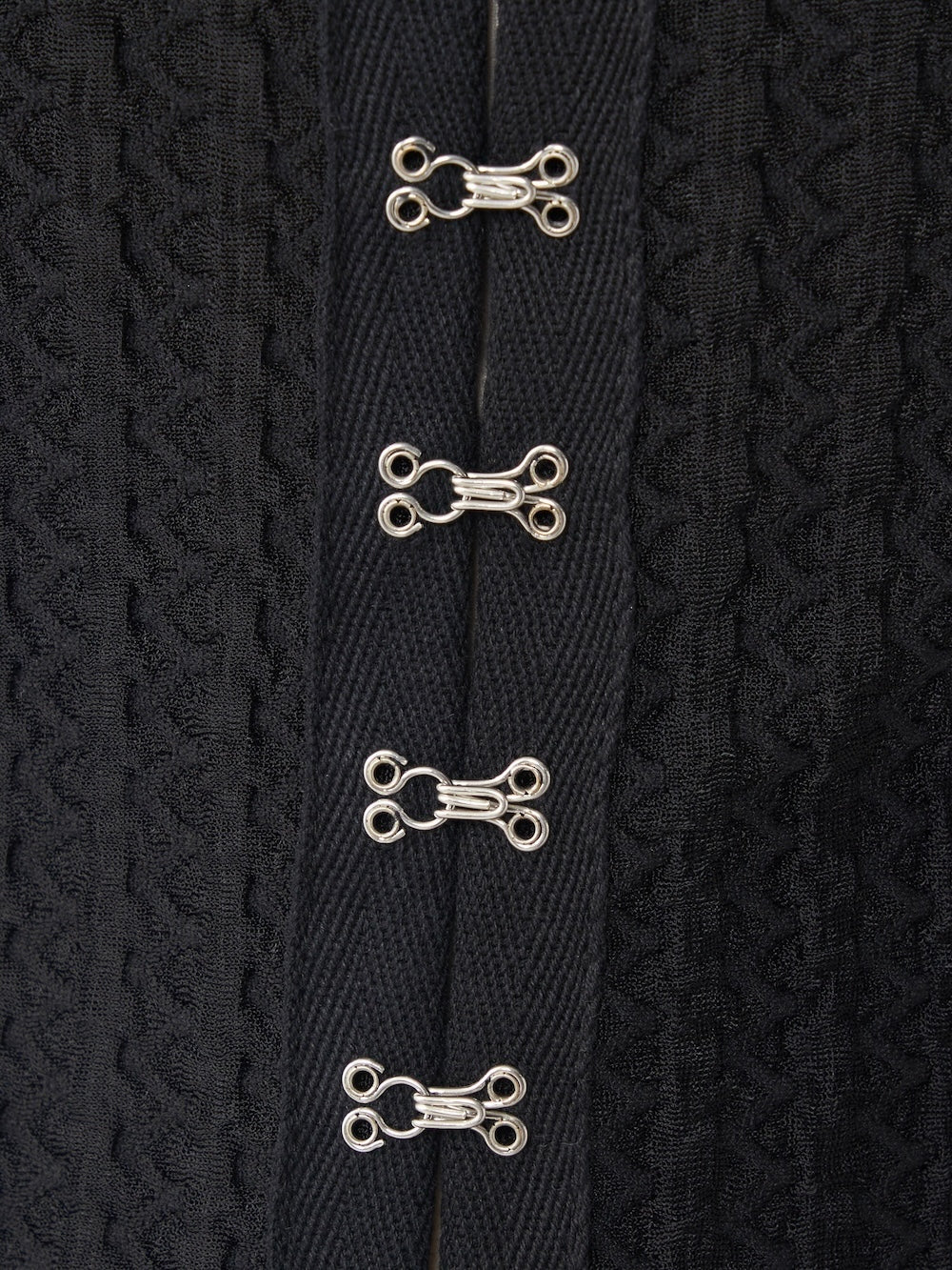 モデル：165cm（着用サイズ：FREE　着用カラー：BLK）
