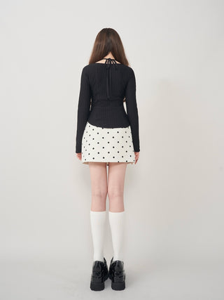 モデル：165cm（着用サイズ：FREE　着用カラー：BLK）