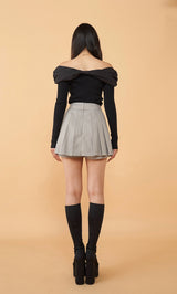 モデル：163cm（着用サイズ：FREE　着用カラー：BLK）