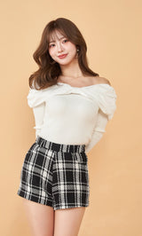 モデル：158cm（着用サイズ：FREE　着用カラー：WHT）