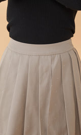 モデル：163cm（着用サイズ：S　着用カラー：GRY）