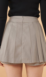 モデル：163cm（着用サイズ：S　着用カラー：GRY）