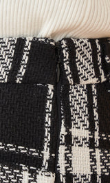 モデル：158cm（着用サイズ：S　着用カラー：BLK）