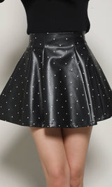 モデル：163cm（着用サイズ：S　着用カラー：BLK）