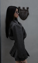 モデル：160cm（着用サイズ：S　着用カラー：BLK）