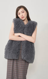 モデル：165cm（着用サイズ：FREE　着用カラー：GRY）