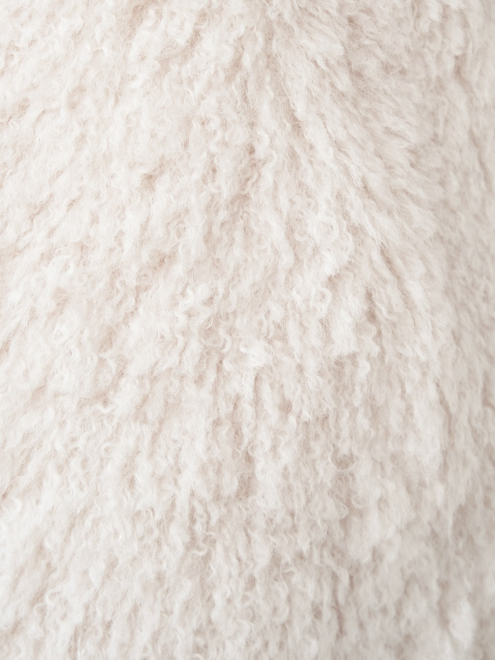 モデル：158cm（着用サイズ：FREE　着用カラー：IVO）