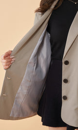 モデル：158cm（着用サイズ：FREE　着用カラー：GRY）