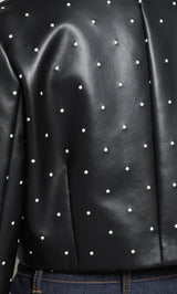 モデル：163cm（着用サイズ：FREE　着用カラー：BLK）
