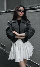 モデル：160cm（着用サイズ：FREE　着用カラー：BLK）