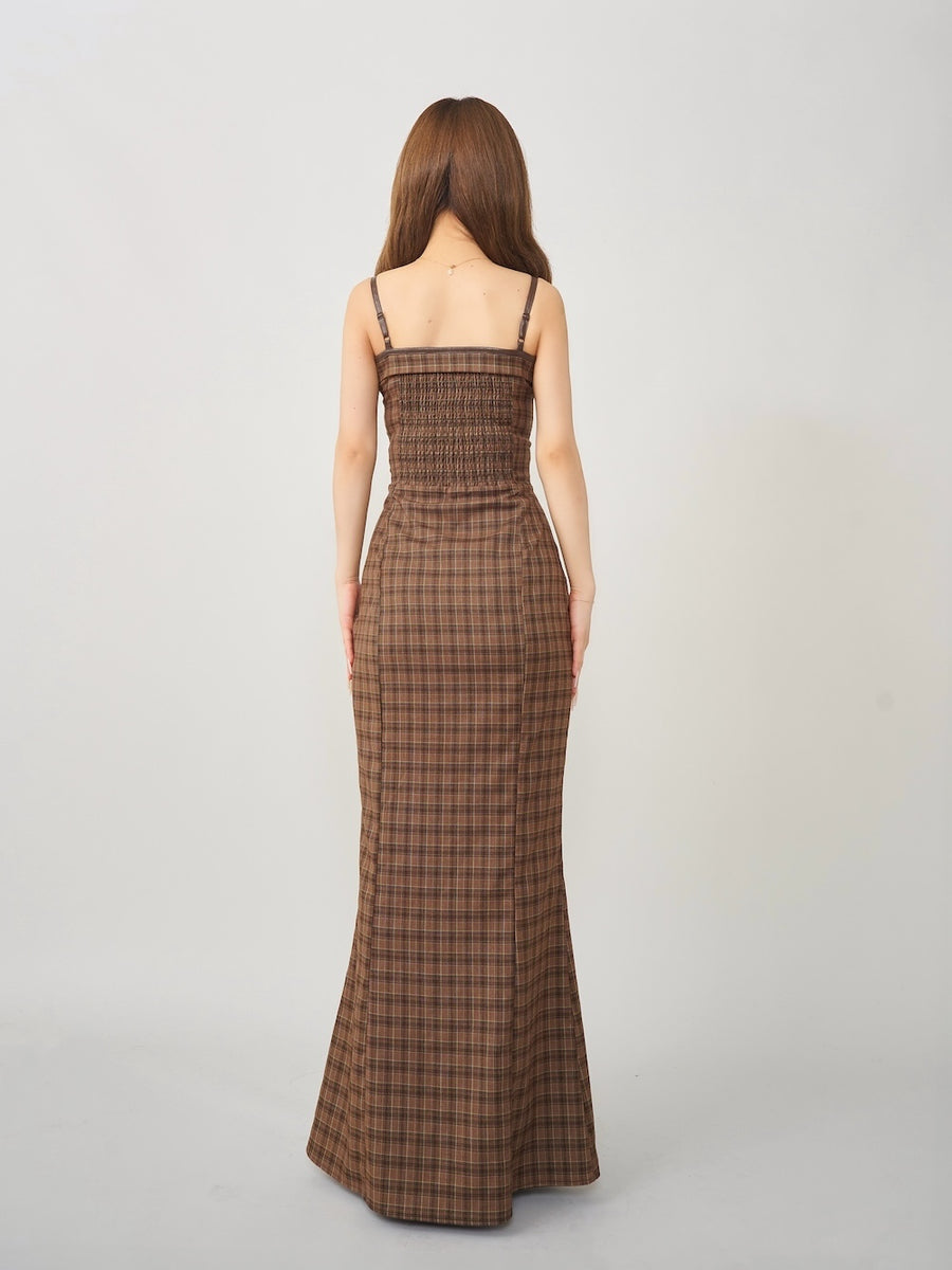 モデル：158cm（着用サイズ：FREE　着用カラー：BRN）