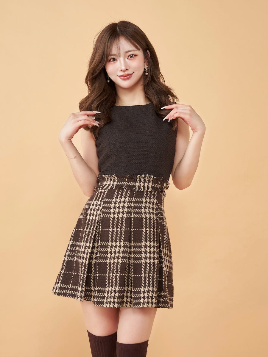 モデル：158cm（着用サイズ：FREE　着用カラー：BRN）