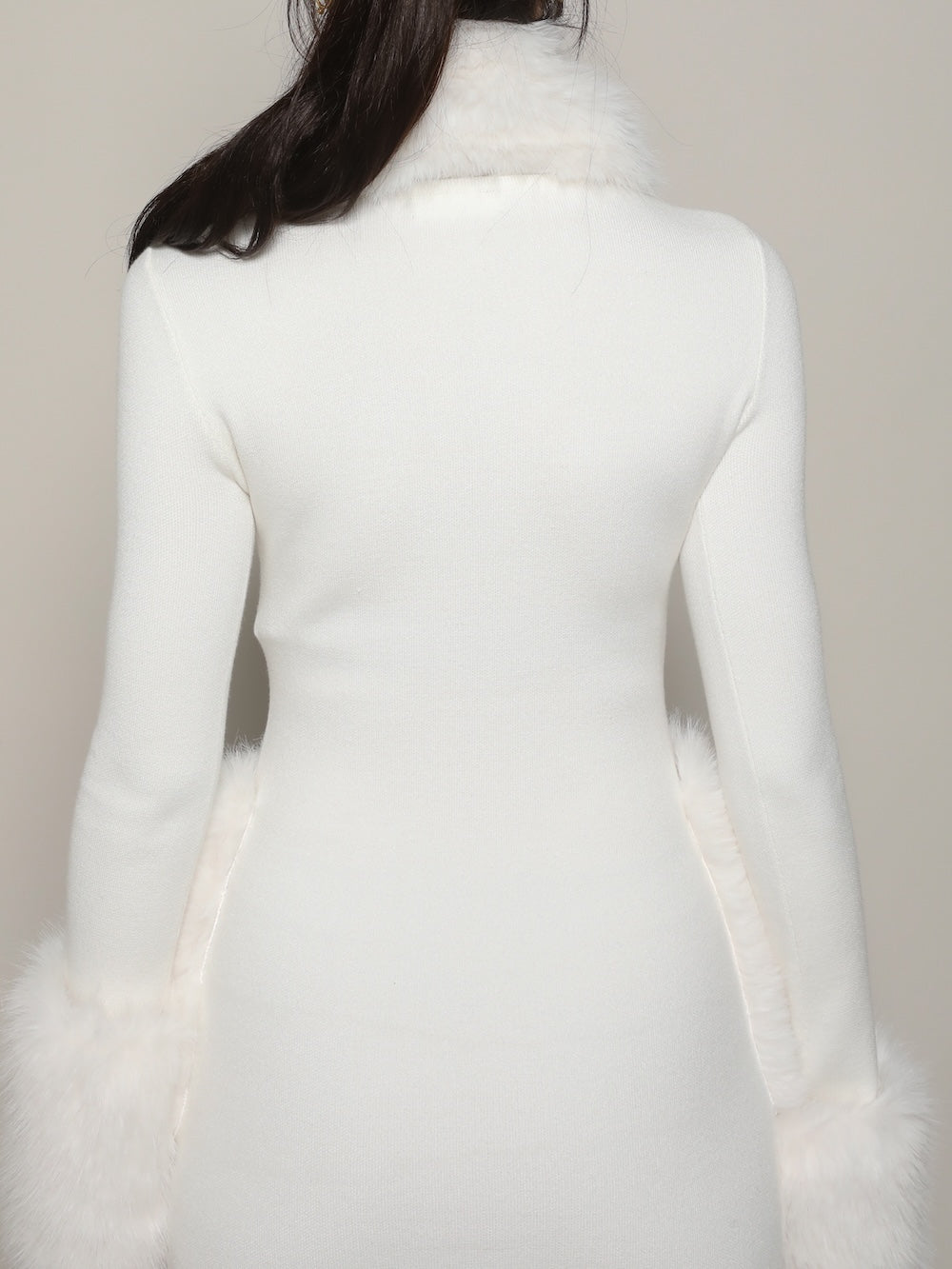 モデル：163cm（着用サイズ：FREE　着用カラー：WHT）