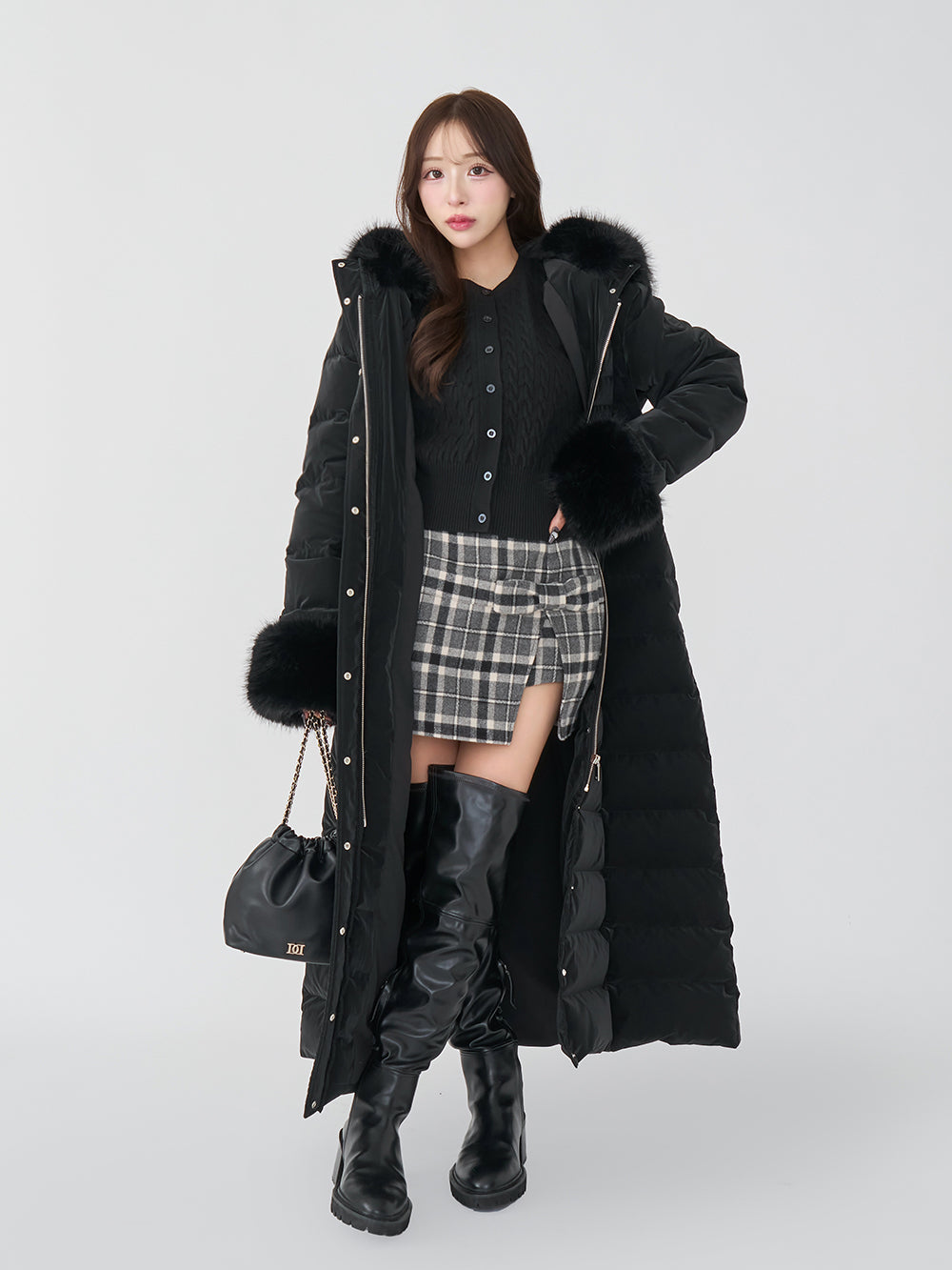 モデル：156cm（着用サイズ：S　着用カラー：BLK）