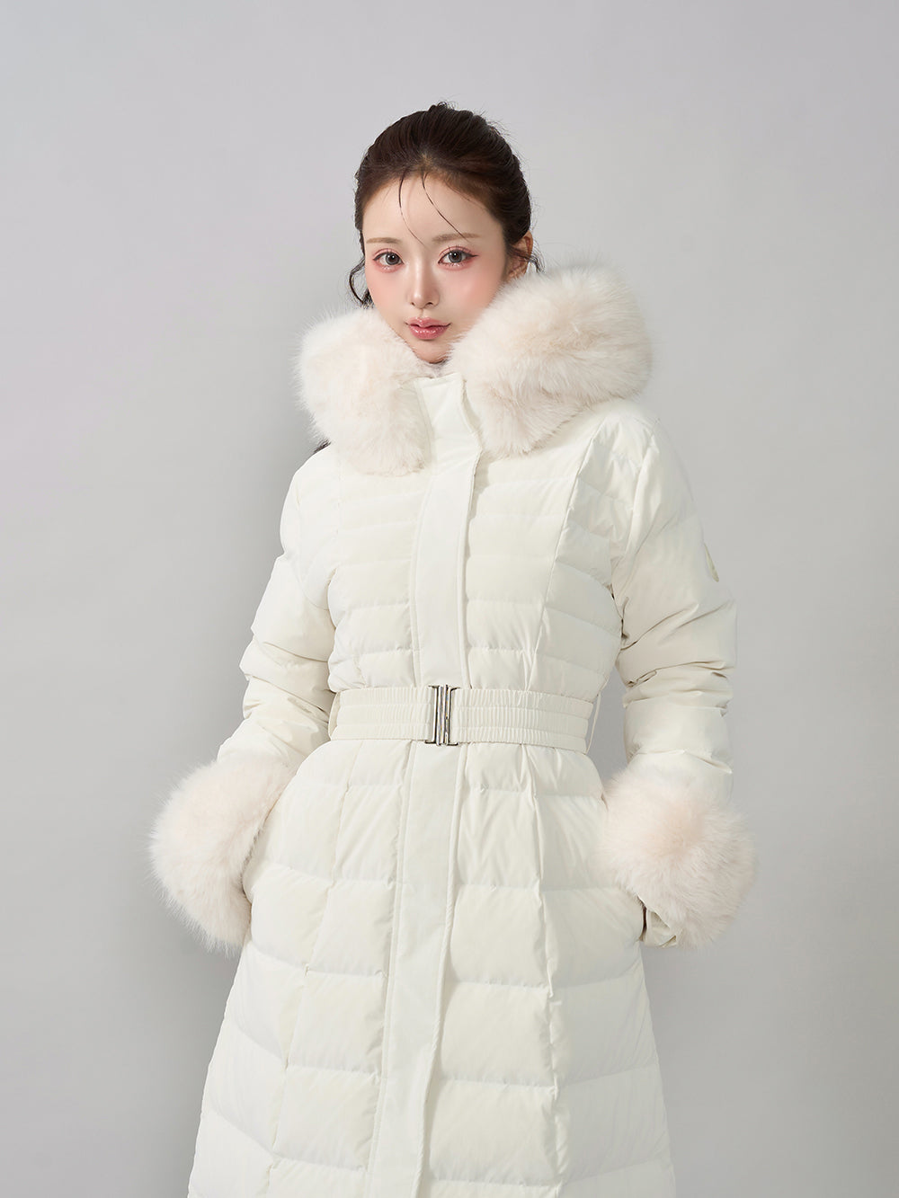 モデル：158cm（着用サイズ：S　着用カラー：WHT）