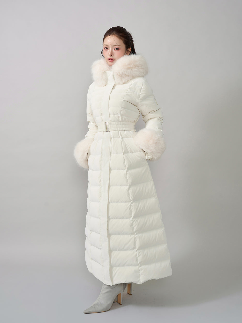 モデル：158cm（着用サイズ：S　着用カラー：WHT）