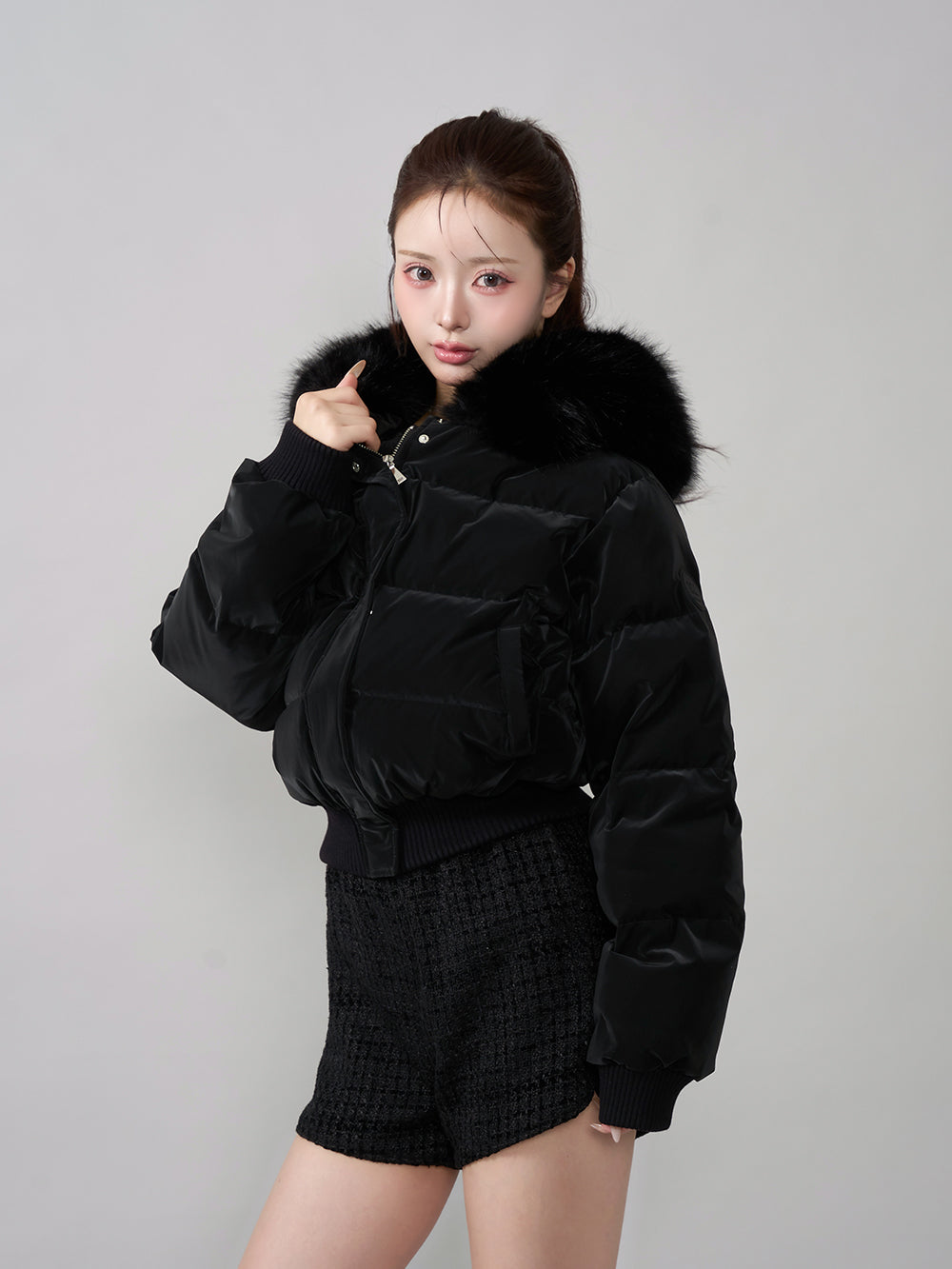 モデル：158cm（着用サイズ：FREE　着用カラー：BLK）