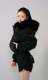 モデル：158cm（着用サイズ：FREE　着用カラー：BLK）