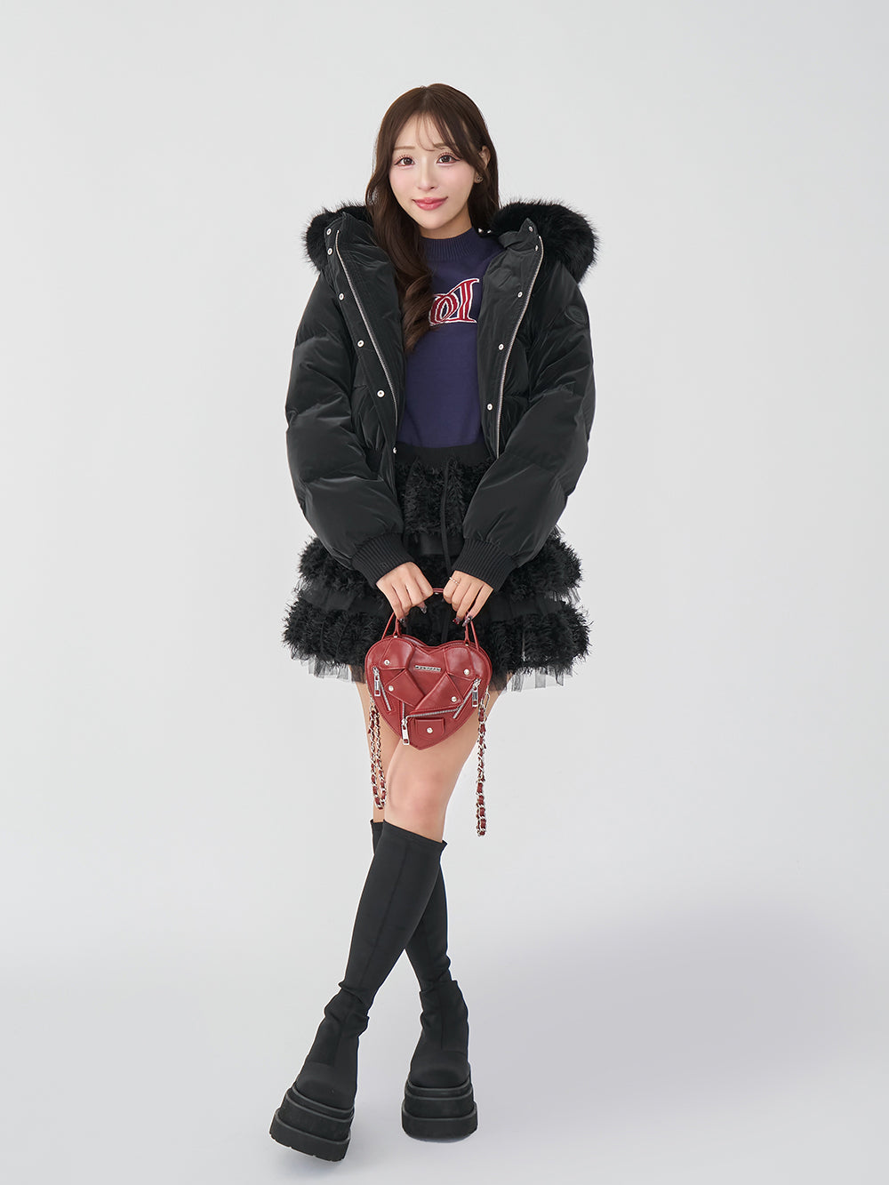 モデル：156cm（着用サイズ：FREE　着用カラー：BLK）
