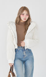 モデル：163cm（着用サイズ：FREE　着用カラー：WHT）