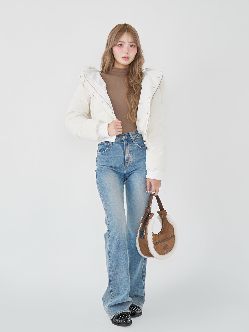 モデル：163cm（着用サイズ：FREE　着用カラー：WHT）