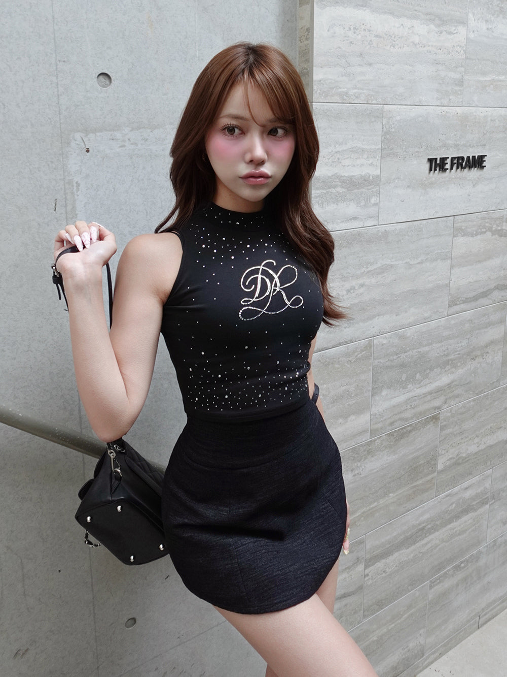 モデル：163cm（着用サイズ：FREE　着用カラー：BLK）