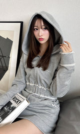 モデル：156cm（着用サイズ：FREE　着用カラー：GRY）