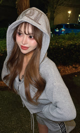 モデル：158cm（着用サイズ：FREE　着用カラー：GRY）