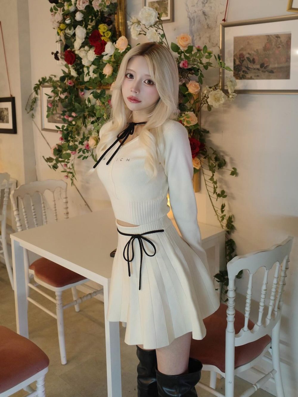 モデル：155cm（着用サイズ：FREE　着用カラー：IVO）