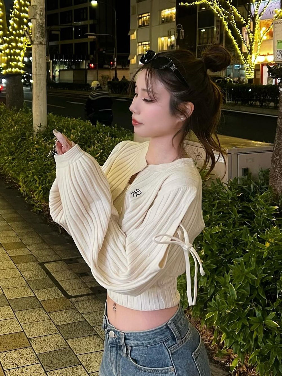 モデル：158cm（着用サイズ：FREE　着用カラー：IVO）