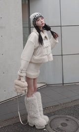 モデル：160cm（着用サイズ：S　着用カラー：IVO）