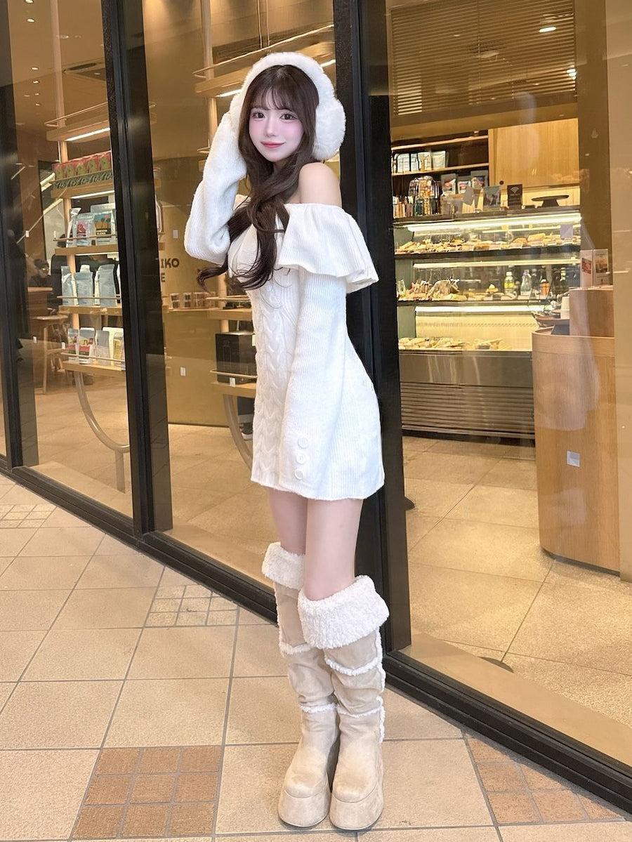 モデル：158cm（着用サイズ：FREE　着用カラー：IVO）