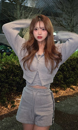 モデル：158cm（着用サイズ：FREE　着用カラー：GRY）