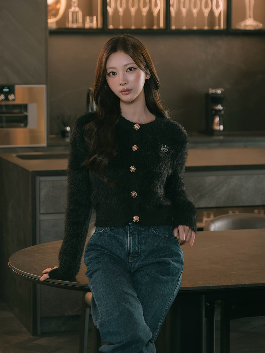 モデル：165cm（着用サイズ：FREE　着用カラー：BLK）