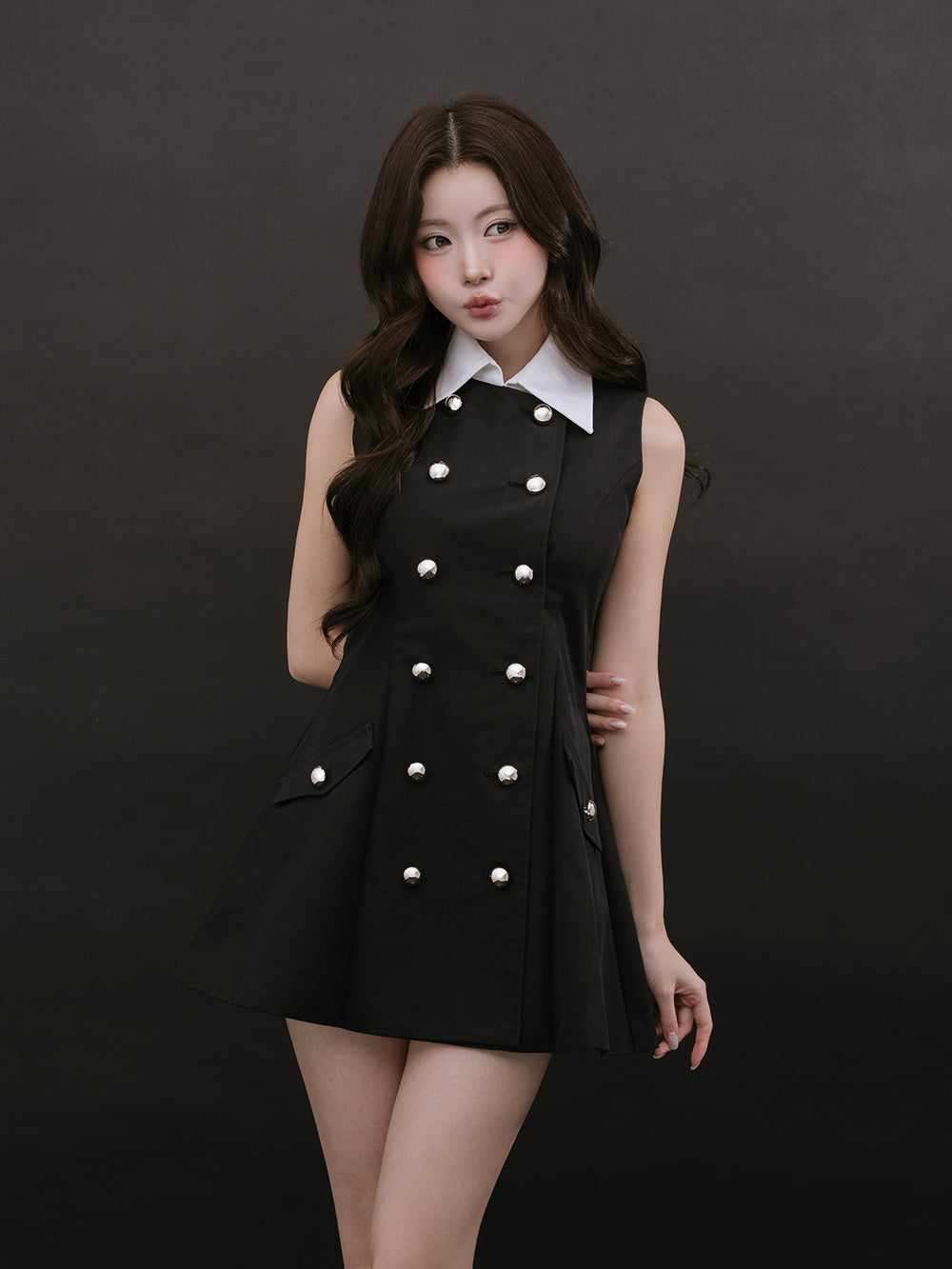 モデル：164cm（着用サイズ：FREE　着用カラー：BLK）