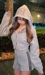 モデル：158cm（着用サイズ：FREE　着用カラー：GRY）