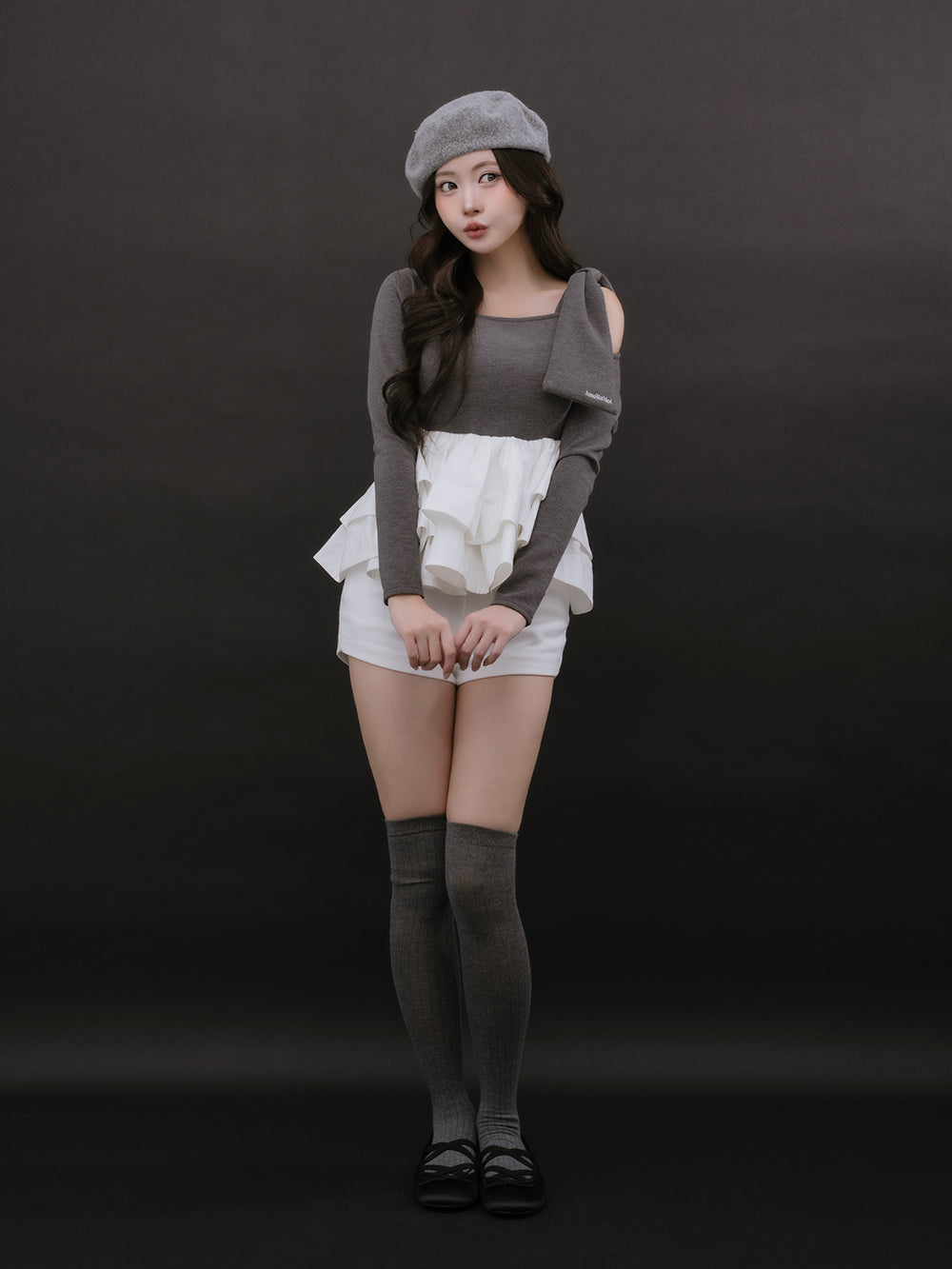 モデル：161cm（着用サイズ：FREE　着用カラー：GRY）