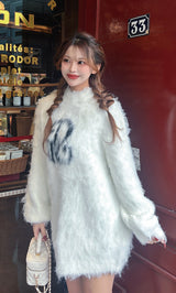 モデル：158cm（着用サイズ：FREE　着用カラー：IVO）